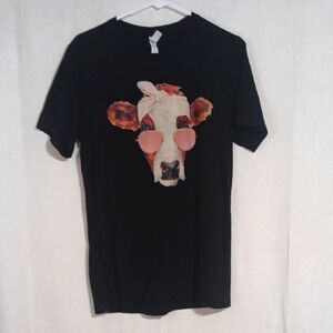 Bella Canvas Black Cow Graphic T Shirt Size Medium